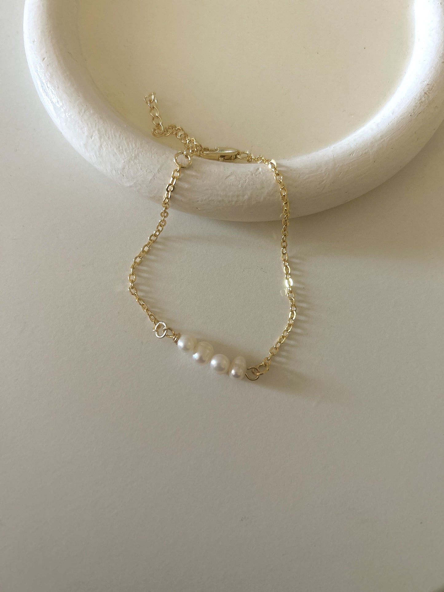 Pearly pearly bracelet
