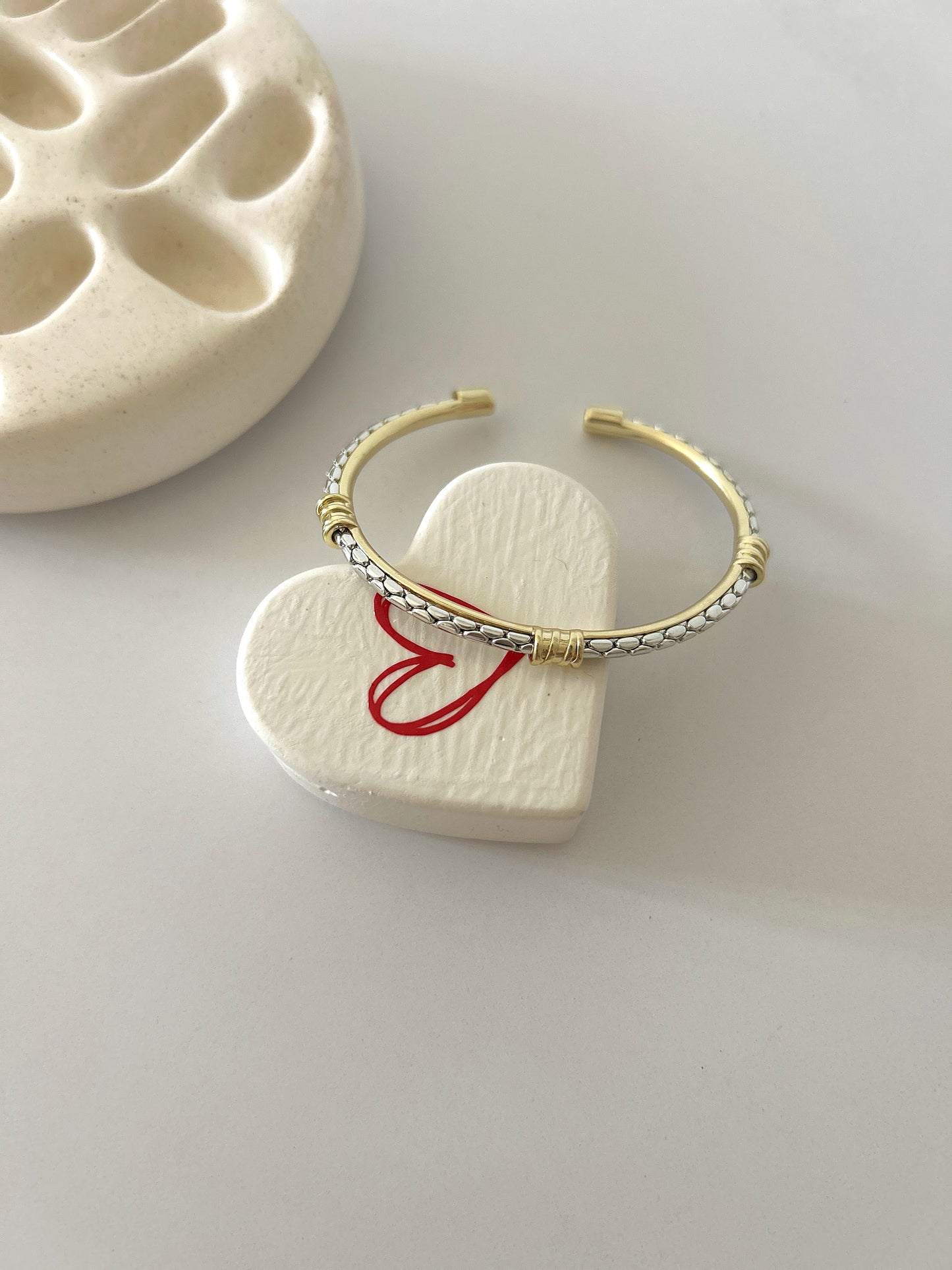 More silver (mixed bangle)