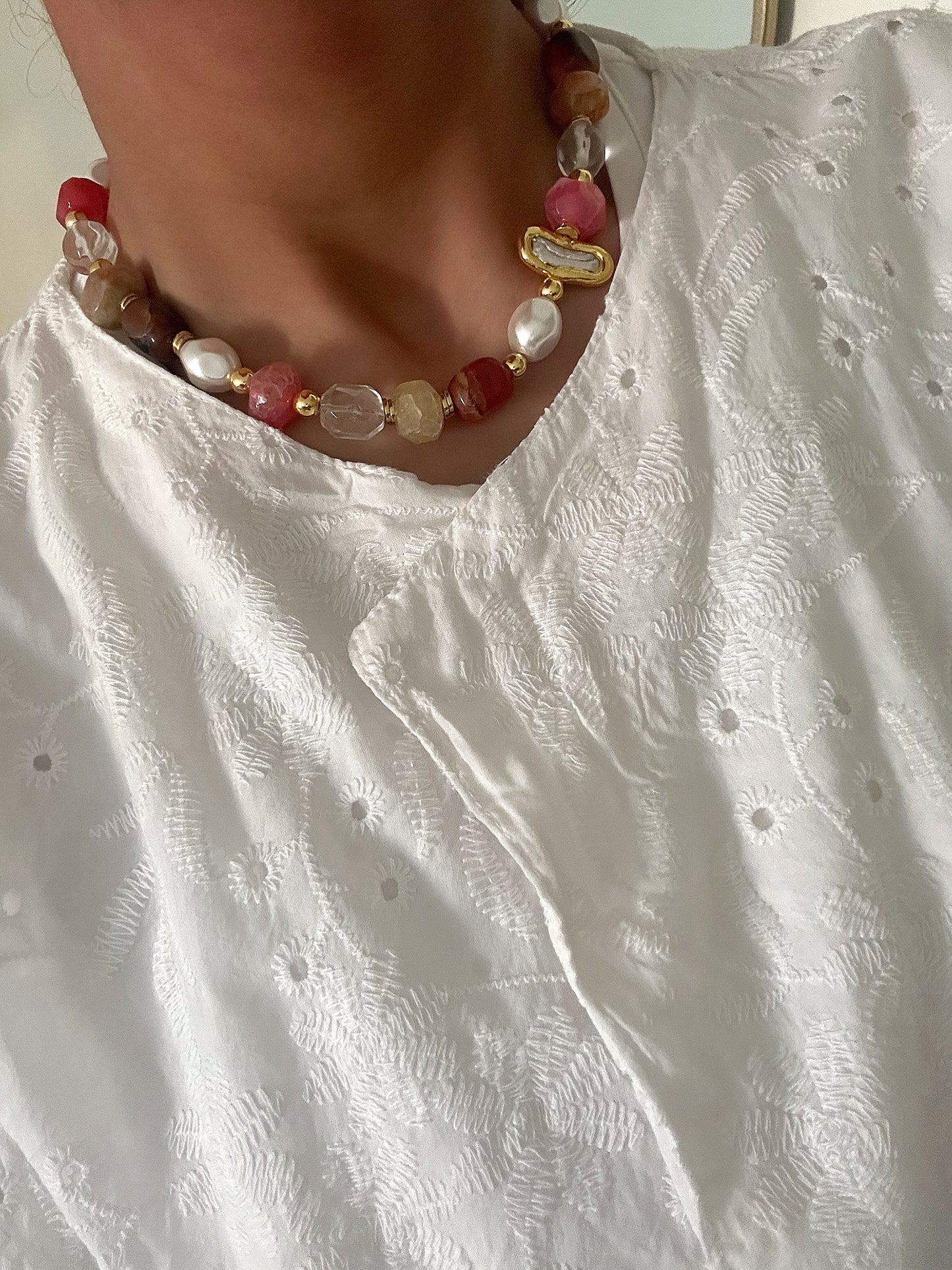 Stunning stones necklace