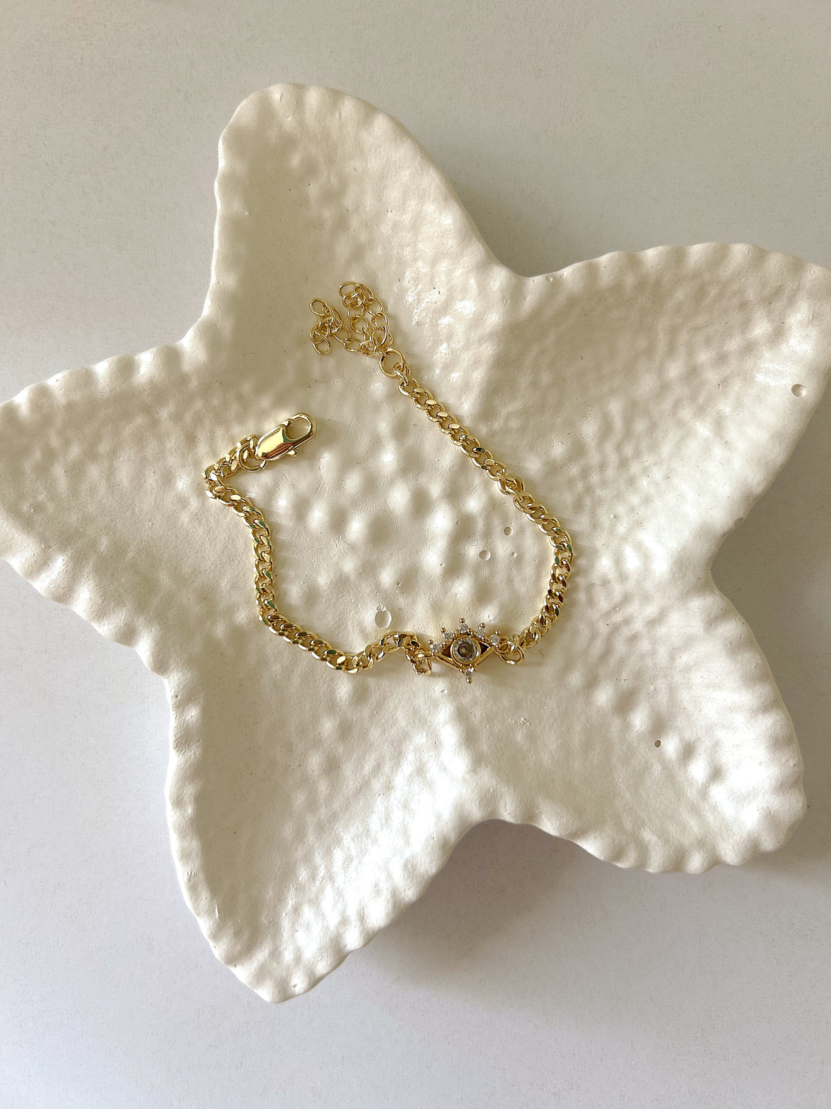 Lucky eye bracelet