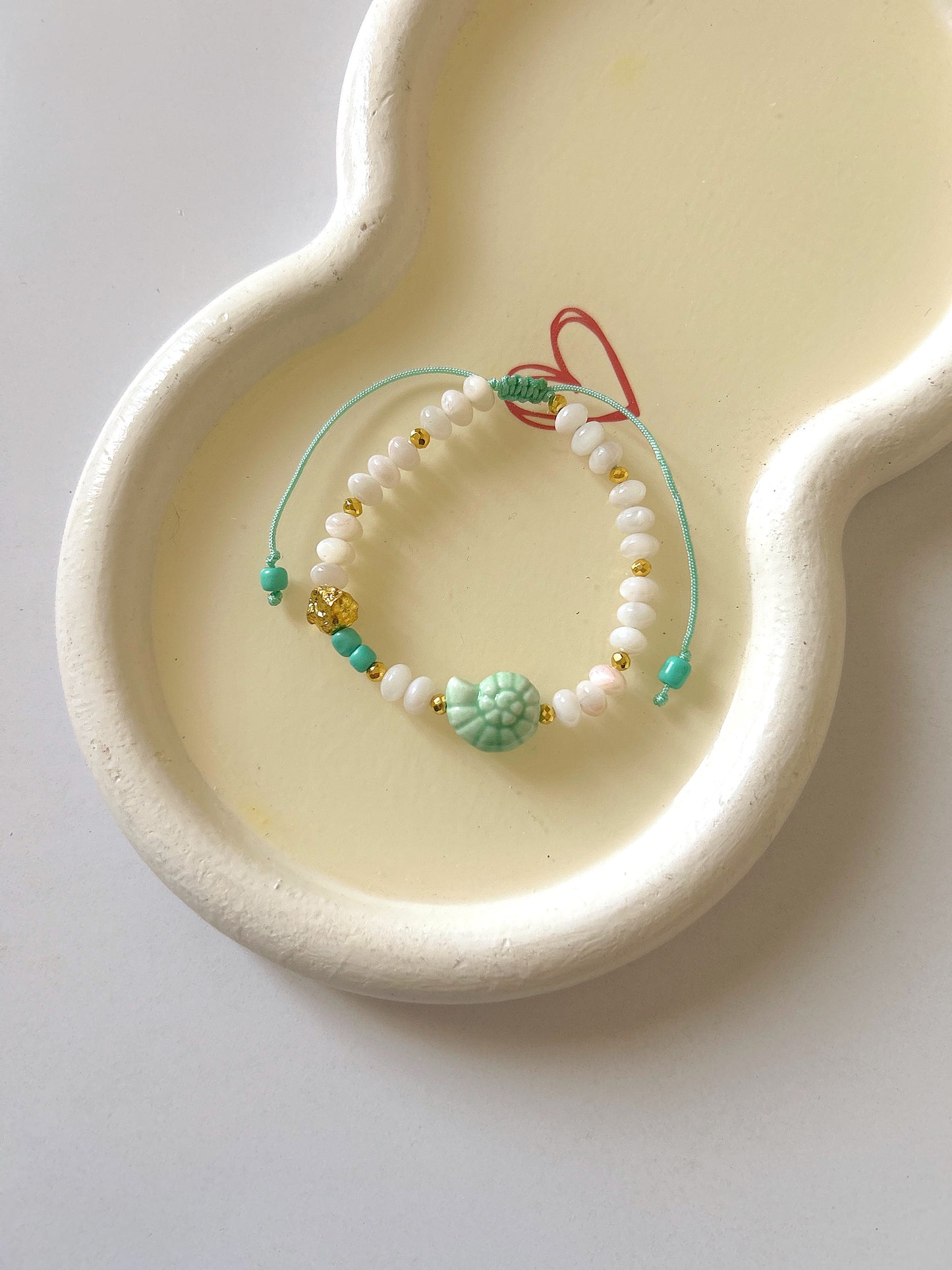 Sea shell bracelet