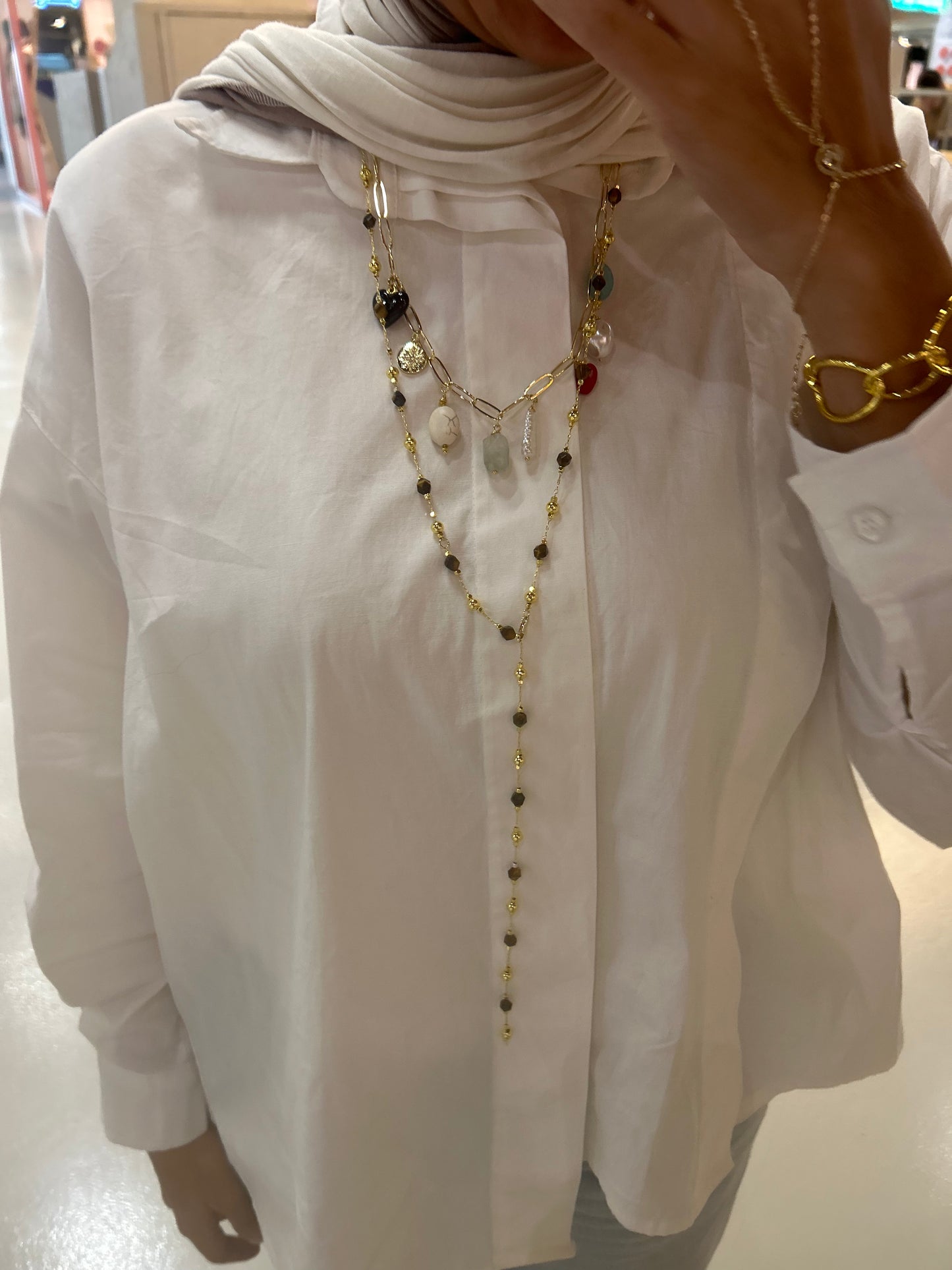 Long necklace with brown stones