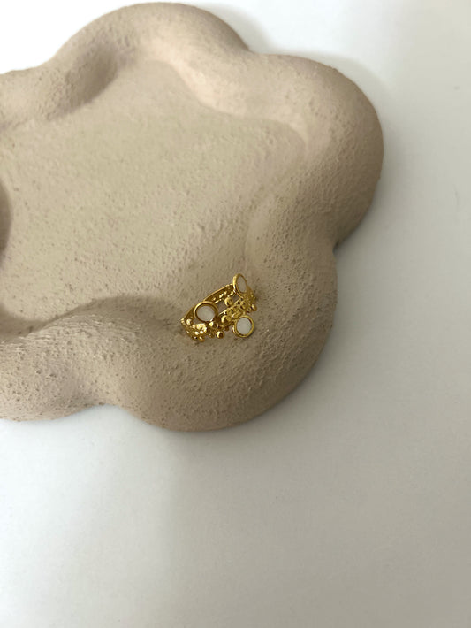 White Bubbles ring