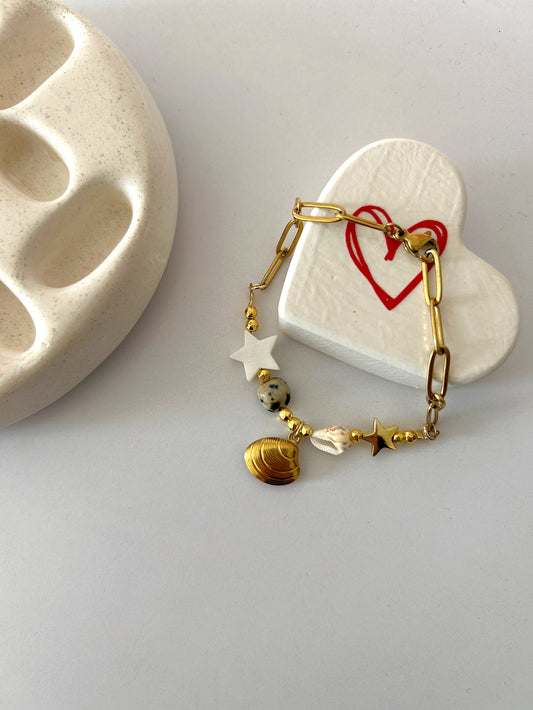 Golden shell bracelet