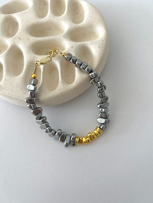Mixed aura bracelet