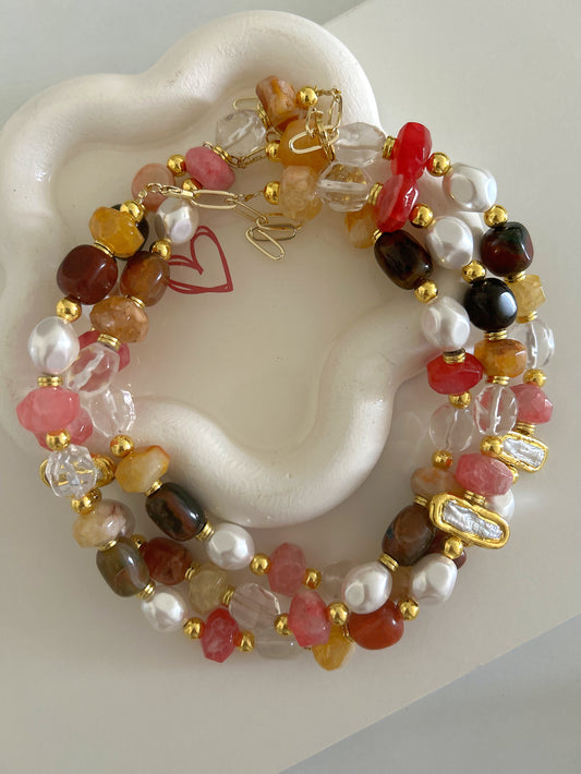 Stunning stones necklace